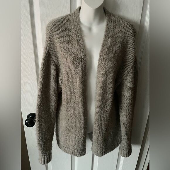 Urban Outfitters Open Face Tan Knit Cardigan Size Medium - Picture 1 of 8